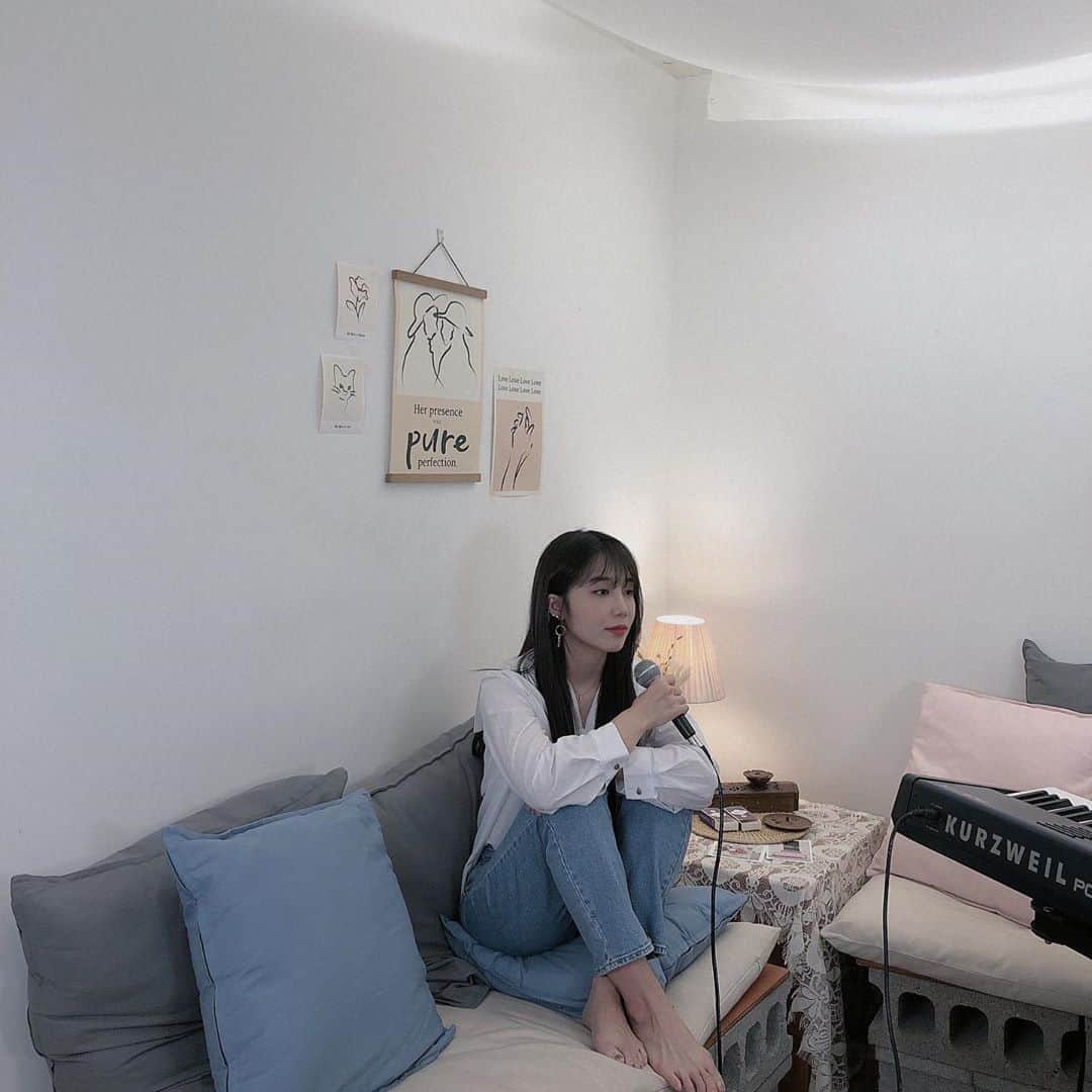 チョン・ウンジのインスタグラム：「아로하cover  https://youtu.be/ugh3W-D-tqk @wise_meong_official」