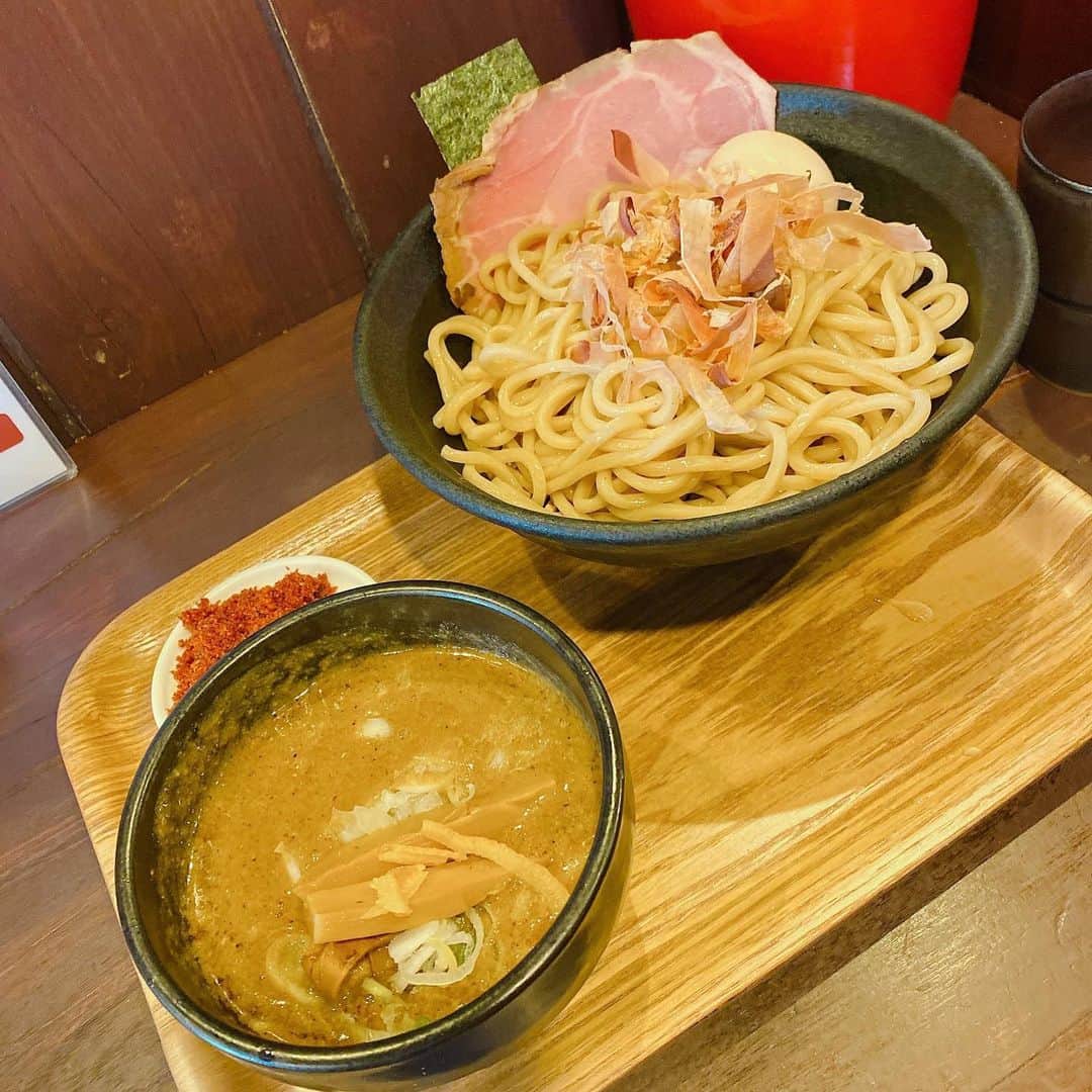 金巻ともこのグルメインスタ