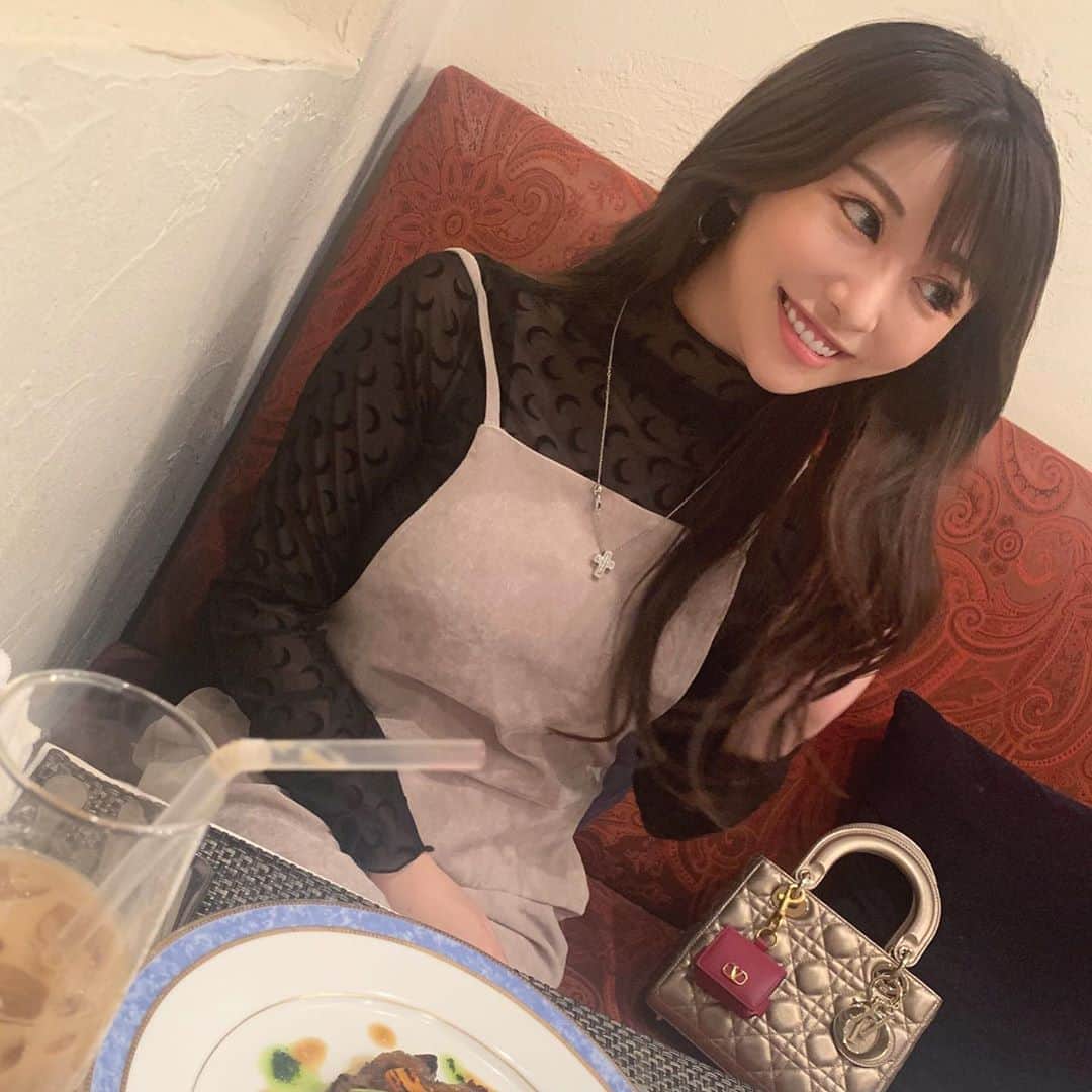 のインスタグラム：「@mapretty_official さんのトップスが可愛すぎる〜💗 キャミソールワンピースとかオーバーサイズの半袖とかに、重ねて着ても使えるし単体でも可愛いよ🤤💛 . . #トップス #春服 #ootd #cafe #fashion #japan」