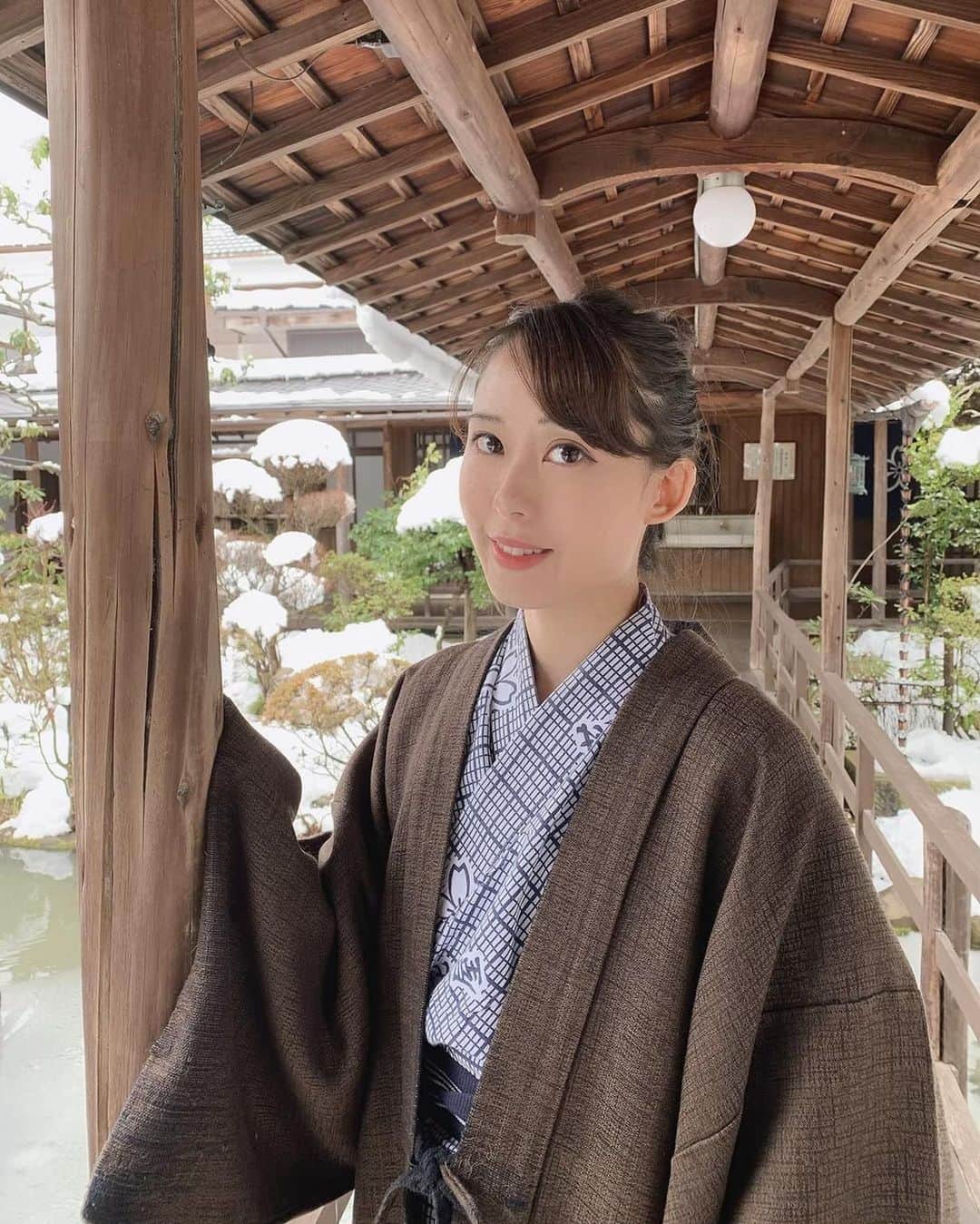 のインスタグラム：「雪の温泉宿に行きたい☃️ . . . #浴衣 #温泉 #温泉宿 #雪 #冬 #お団子 #お団子ヘア #着物 #浴衣女子 #浴衣姿 #着物女子 #温泉旅行 #温泉女子  #ビジョビ　#天使と女神のハーフ #美女navi #ビジョフォ #ビジョラダ #美人名鑑　#美女ふぁいる #ビジョグラム #ビジョビジョ #美女の宅急便 #被写体 #読モ #サロモ #サロンモデル #フリーモデル #インスタグラマー #ol」