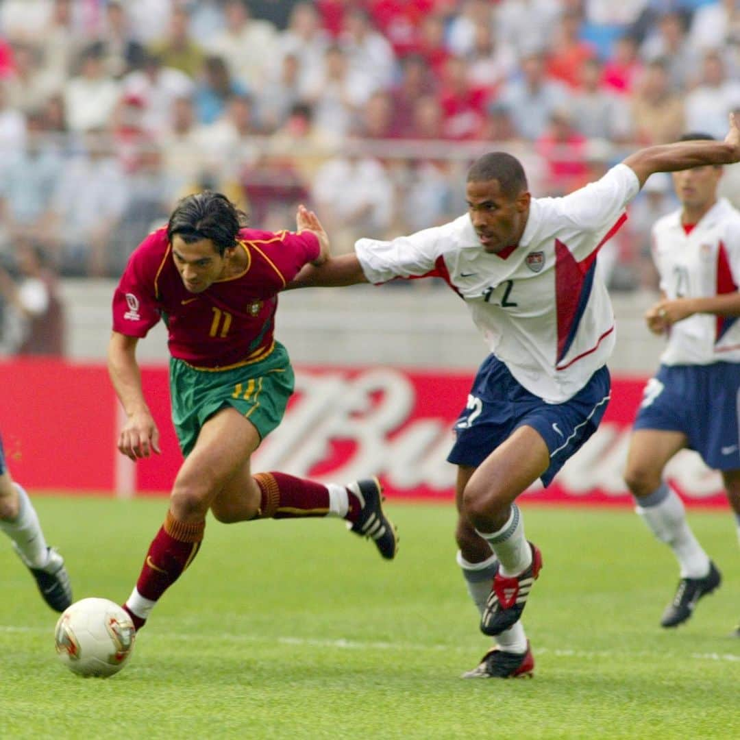 サッカー アメリカ代表チームさんのインスタグラム写真 - (サッカー アメリカ代表チームInstagram)「"First 𝐭𝐚𝐜𝐤𝐥𝐞 today, first 𝐟𝐨𝐮𝐥, first 𝐬𝐡𝐨𝐭, first 𝐠𝐨𝐚𝐥." #OTD 2002: The 🇺🇸 opened the @fifaworldcup with a 3-2 upset of 🇵🇹 in Suwon, South Korea.」6月6日 0時05分 - usmnt