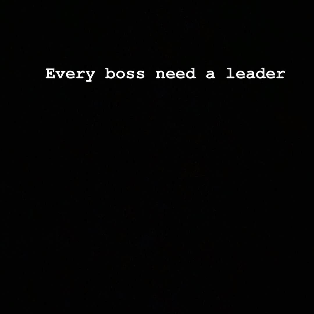 ワカ・フロッカ・フレイムのインスタグラム：「In other words every boss need leadership」