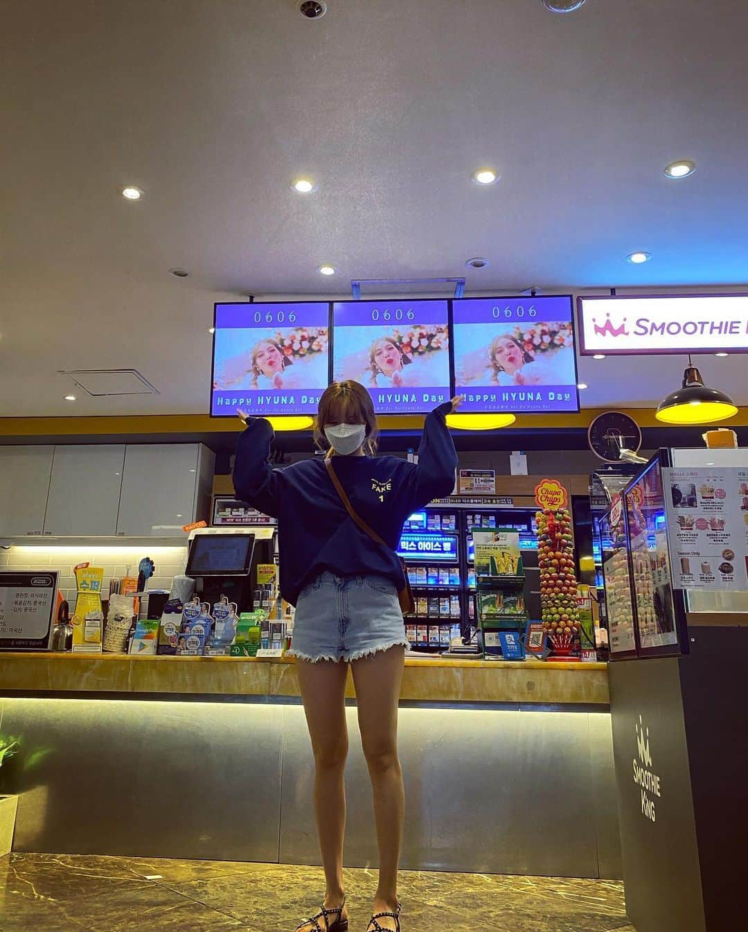ヒョナ さんのインスタグラム写真 - (ヒョナ Instagram)「🥳💜」6月6日 0時25分 - hyunah_aa