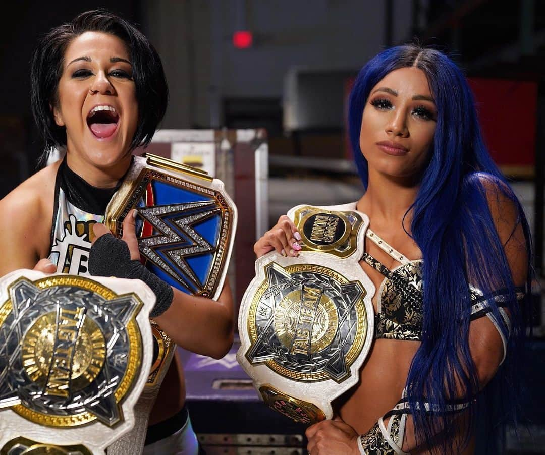 サシャ・バンクスさんのインスタグラム写真 - (サシャ・バンクスInstagram)「Bow down to the new champs of the @wwe #smackdown #sashabanks #legitboss」6月6日 11時10分 - themercedesvarnado