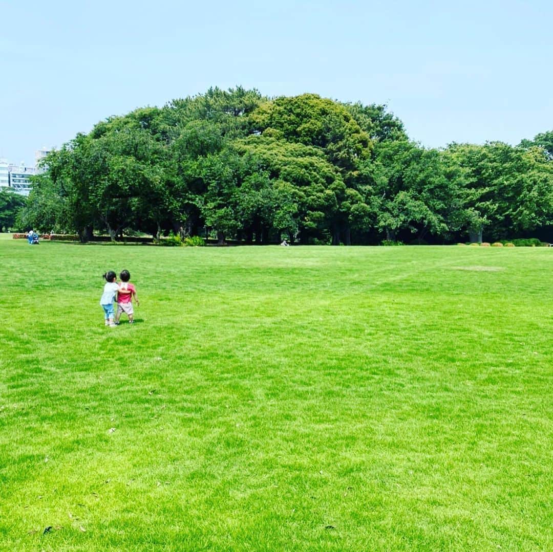 芳賀優里亜さんのインスタグラム写真 - (芳賀優里亜Instagram)「太陽浴びてたーくさん遊んだから夜はぐっすり。私もぐっすり💤」6月6日 11時50分 - yuria_haga