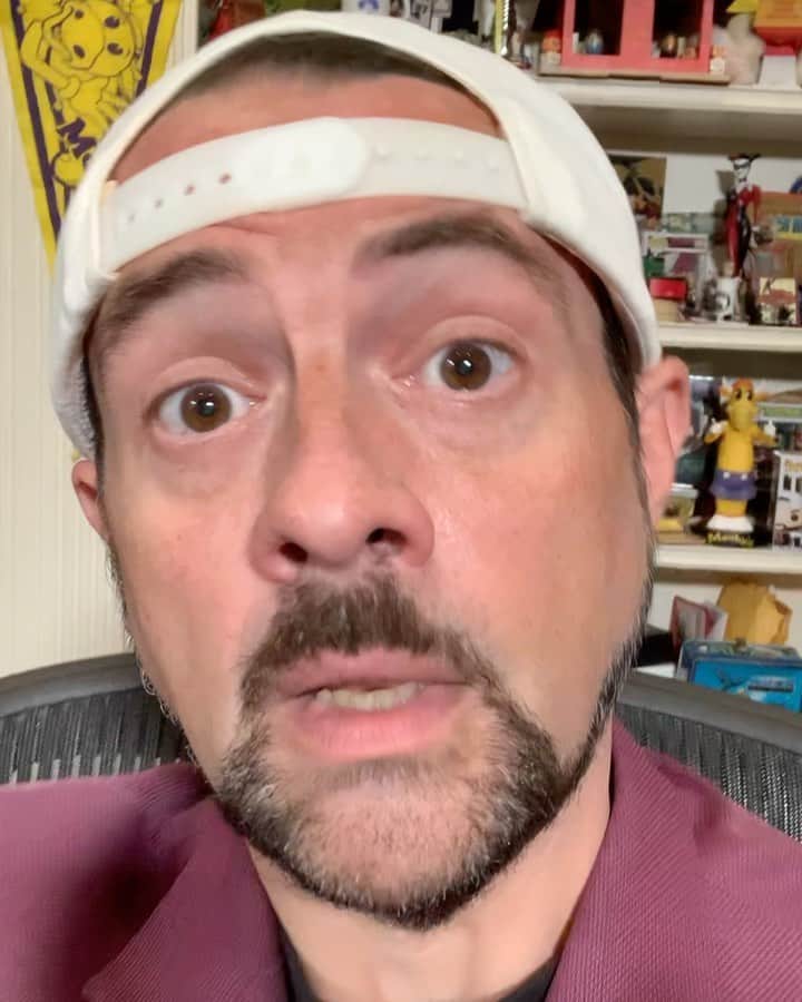 ケヴィン・スミスのインスタグラム：「UPDATE: We hit $10k at @cameo in about an hour, which I’ll be matching with a donation. But since I’m currently not super liquid, I’m turning the tap off until tomorrow, when we can hopefully do another $10k! All monies raised go to the @naacp Empowerment Fund! Thank you for helping!———————— Wanna pay me to use my mouth on you? Or do you wanna pay me to use my mouth on others on your behalf? Well I’ve just joined @cameo so that I can say anything you want me to say to you or your loved ones! All the loot raised this weekend will be donated to the @naacp Empowerment Fund, and then I’ll be matching the total with my own money! Wanna temporarily employ me? Go to cameo.com/thatkevinsmith (link also in my bio)!」