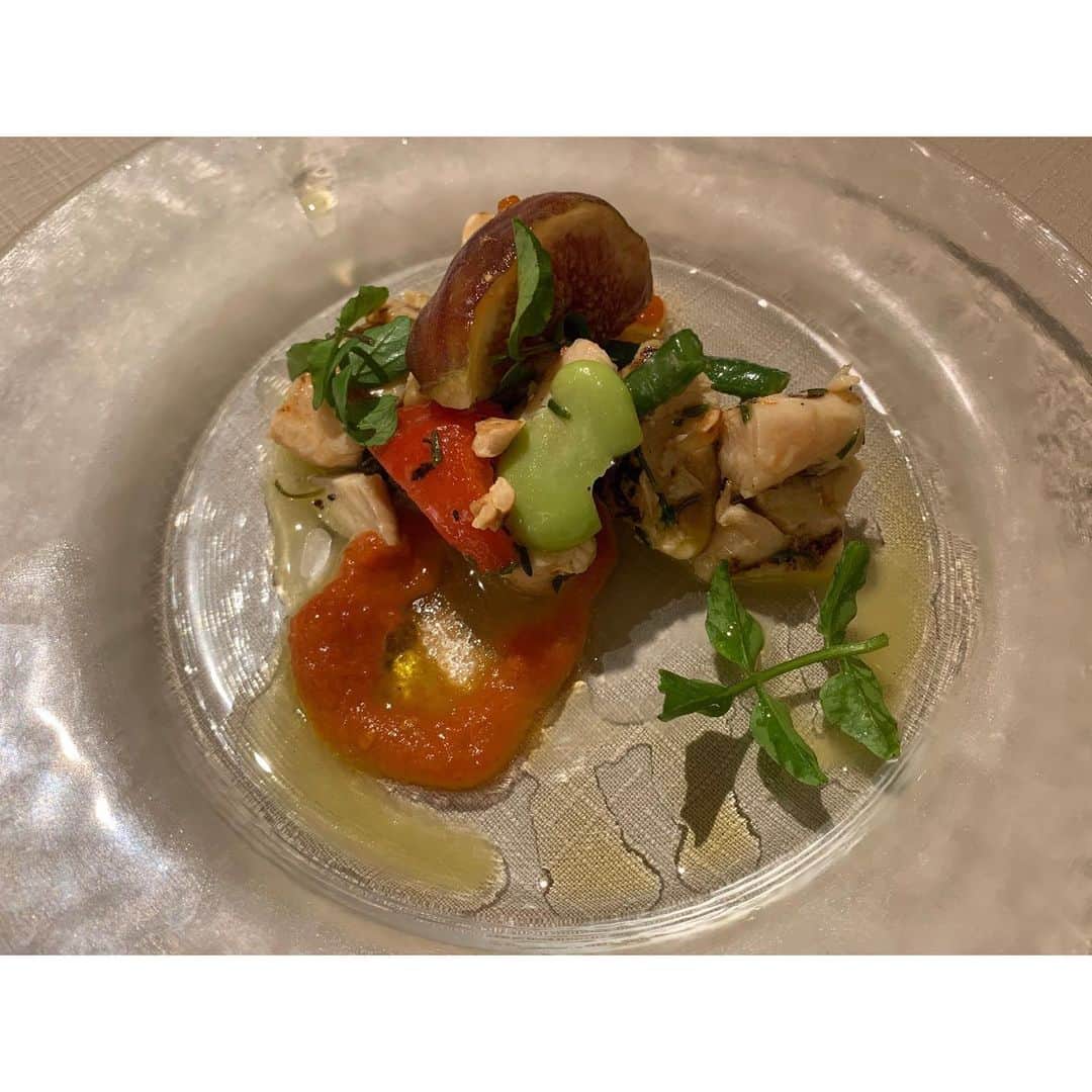 立花陽香さんのインスタグラム写真 - (立花陽香Instagram)「久しぶりに、レストランで外食。#西麻布 #appia #アッピア #italian ママありがとう💕ずーーっと好きだったけど、大好き🥺 風通しが良い席で、テラスにいるような、夜風が気持ちよかったです💖💖 相変わらず、ご飯🤳🏻撮るの下手ね🙁」6月6日 7時07分 - haruka_4