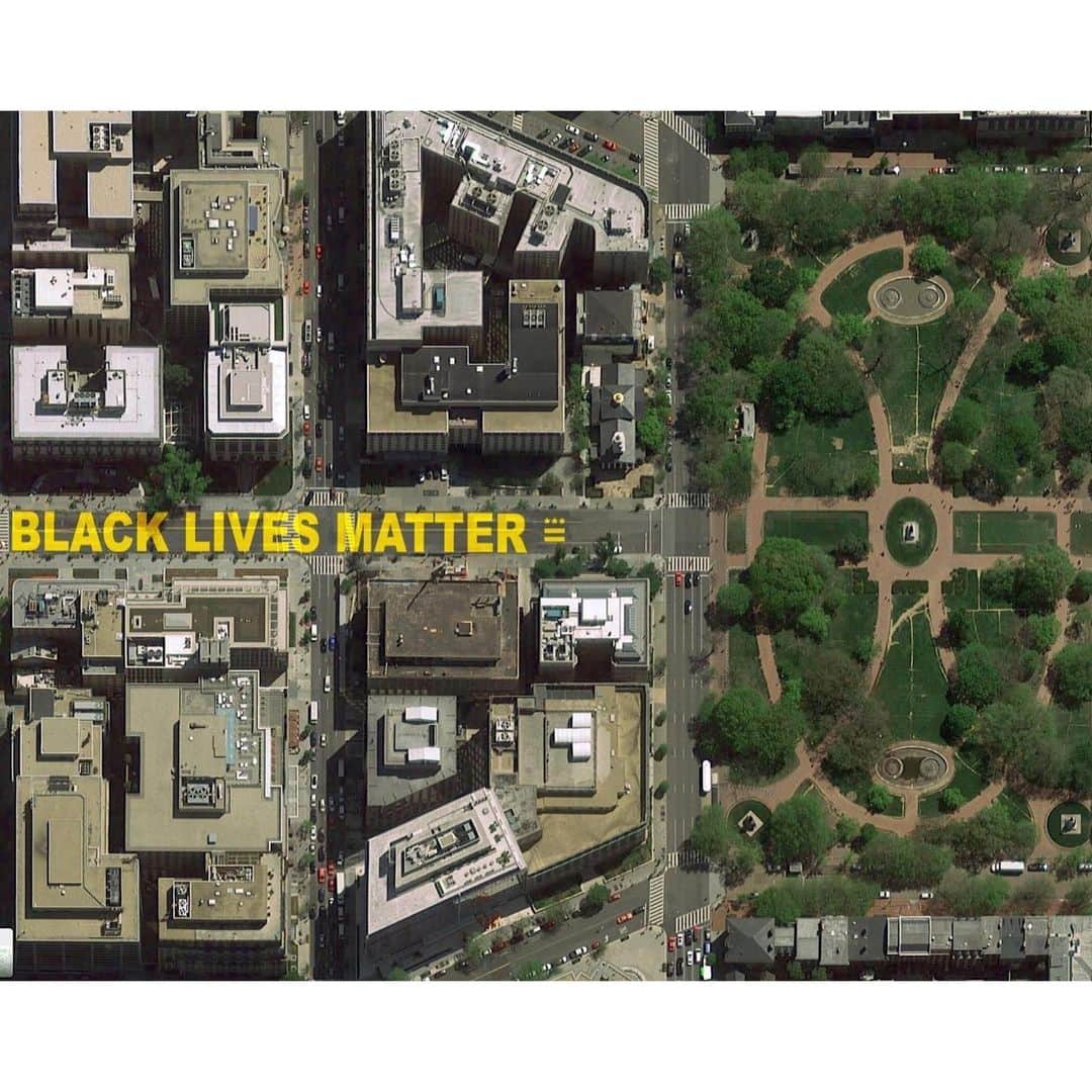 YOONさんのインスタグラム写真 - (YOONInstagram)「16th street in front of the White House is now officially “Black Lives Matter Plaza.” 💛💛💛 . Go read here for more details → @mayor_bowser I'm turning off comments, so tell the mayor directly if you have something to say bout specific DC policies. I don't do politics. I'm on the opposite side of either end. I'm on the side of logic, facts, common sense, and wisdom. Personally, I think this is AMAZING and very POWERFUL watching from Tokyo 💛」6月6日 9時02分 - yoon_ambush