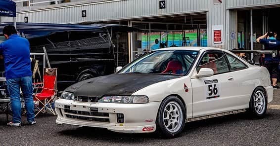 のインスタグラム：「_ Belle Equipe Honda DC2 INTEGRA Type R _ _ Shot on May-24 2020 "HONDA VTEC ONE MAKE RACE 2020 Rd.2" organized by @zerofighterautocustom at Okayama International Circuit  _ owner: HN Unknown photo: @mistbahn _ _ JP) 2020年5月24日 岡山国際サーキット、ゼロファイターさん主催「HONDA VTEC ONE MAKE RACE 2020 Rd.2」。 _ _ #hondavteconemakerace #ホンダvtecワンメイクレース #zerofighterautocustom #okayamainternationalcircuit #岡山国際サーキット #belleequipe #hondaintegra #dc2 #dc2r #dc2integra #インテグラ #ホンダインテグラ #integra #hondaintegratyper #itr #acuragsr #trackcar #timeattack #timeattackjapan #bseries #b18 #b18c #mugen #mugen無限power #osakajdm #kanjo #kanjostyle #kanjoracer #kanjozoku #hondasontrack」