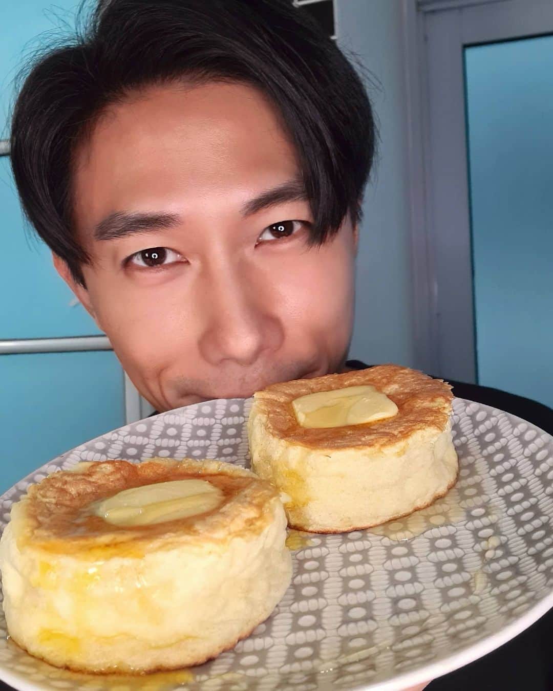 デスモンド・タンのインスタグラム：「Cooking accomplishments during Circuit Breaker. What's your favourite on my list? 😊 Any other ideas for my next meal?」