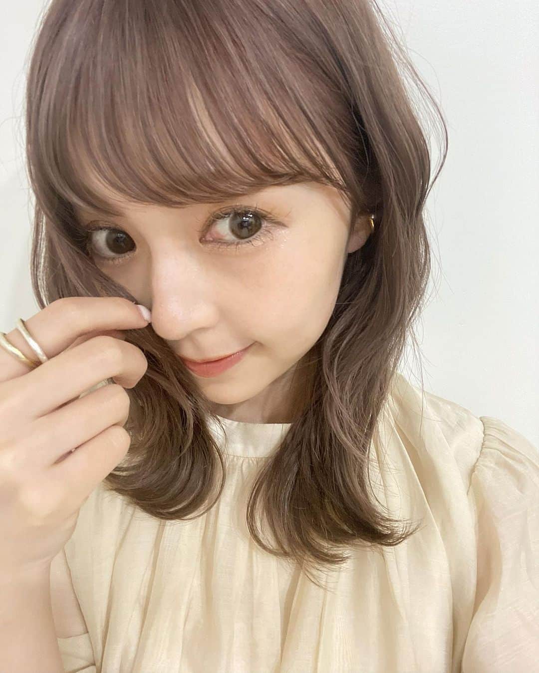 のインスタグラム：「. 髪の毛、停滞期乗り越えて やっと伸びてきて嬉しい☺︎🤍」