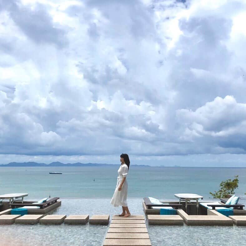 野田あず沙のインスタグラム：「コロナが落ち着いたらやりたいこと。﻿ ﻿ ﻿ ・人に会う﻿ ・ハワイ旅行﻿ ・ネイル﻿ ・キラキラディナー﻿ ・試着して服を買う﻿ ﻿ ﻿ ﻿ 今日YouTubeアップしました！﻿ 自粛期間にコツコツ撮り溜めていたのでマイペースにアップしていきます♪﻿ ﻿ ﻿ ﻿ ﻿ ﻿ #stayhome #YouTube #やりたいこと﻿ #プーケット #プーケット #Phuket #sripanwa」