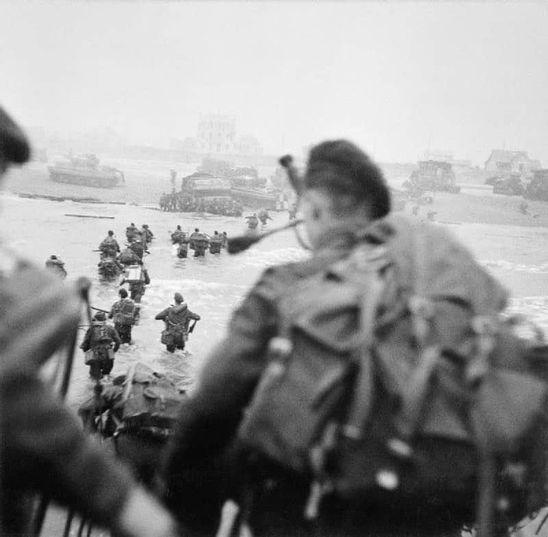 ライアン・メイソンのインスタグラム：「Thinking of the men who landed on the beaches of Normandy 76 years ago.  We will never forget their sacrifice, for our freedom!  06/06/1944 #DDay76 #dday」