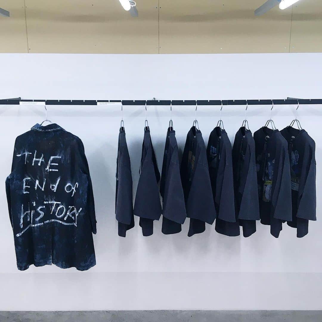 のインスタグラム：「TIGRAN AVETISYAN Hand Painted Coat “THE END OF HISTORY” for ELIMINATOR 20th anniversary Special Edition and more... has arrived at ELIMINATOR. . #tigranavetisyan #tigran #collaboration #exclusive #art #punk #anti #handmade #eliminator #tokyo #daikanyama #ss20 #ss20collection #20ss #mensfashion #menswear #russia #newcollection #streetfashion #streetstyle #streetwear #street #instastyle #instafashion #uk #limitededition #diy」