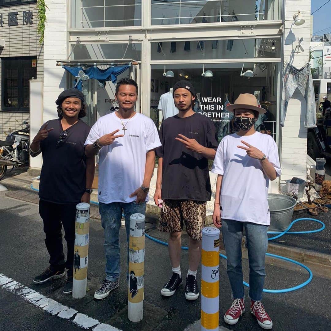デンハムのインスタグラム