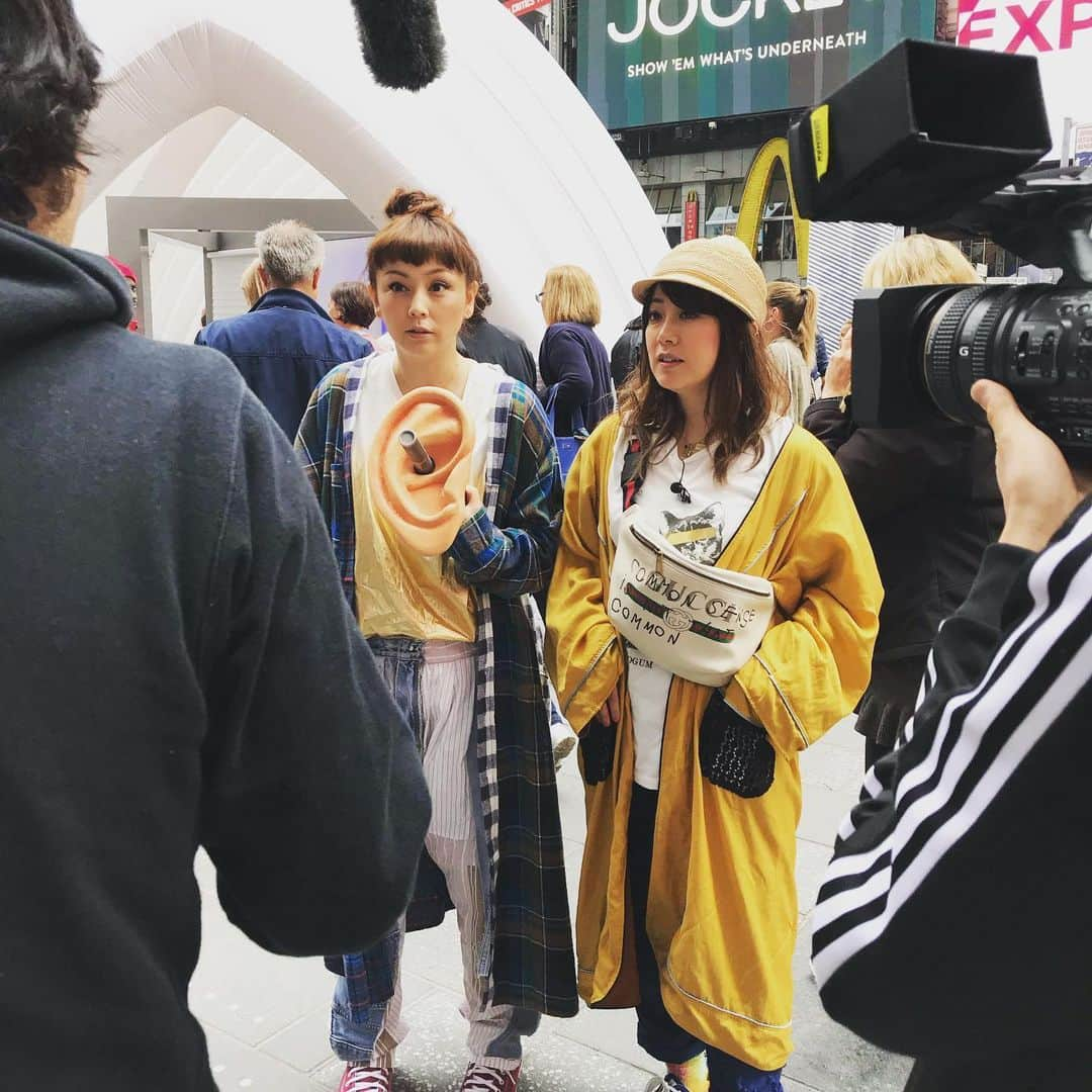 PUFFYさんのインスタグラム写真 - (PUFFYInstagram)「2018.5@NewYork BSスカパー！「PUFFYの耳地獄」ロケ #puffy #puffyamiyumi #パフィー #ny #nyc #timessquare #bsスカパー」6月6日 15時45分 - puffyamiyumi_official