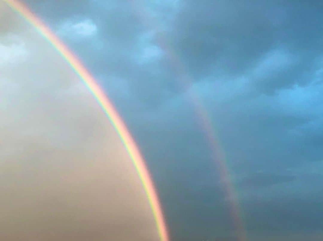 樋口柚子さんのインスタグラム写真 - (樋口柚子Instagram)「この間、雨上がりに見た虹🌈 二重だった〜！！綺麗！！」6月6日 16時10分 - higuchi_yuzu_official