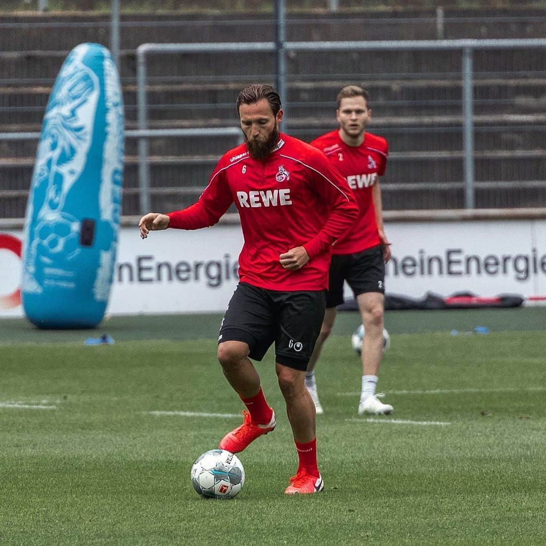 マルコ・ヘーガーのインスタグラム：「Weekend-Focus 👀 ⚽️ @fckoeln . #focus #bundesliga #weekend #game #effzeh #together #team #blessed #positivevibes #fc #cologne #nike #mh6 #liebedeinestadt #proud」