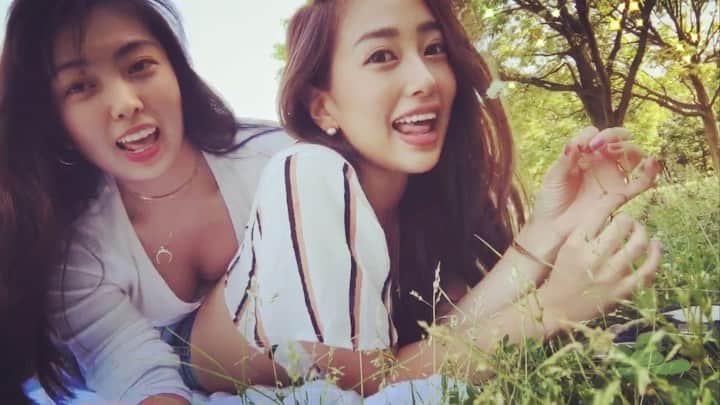 のインスタグラム：「🌱🤭💞🐝 .」