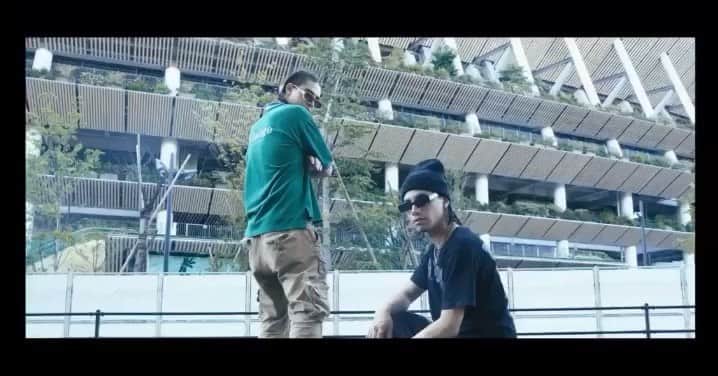 DJ TSUBASA a.k.a JAM from YENTOWN DJのインスタグラム：「【New MV🔥】 Showy x DJ JAM - RED STONE OUT NOW☄️ youtu.be/eAEB_FAUHwA  @b.renzo.o @vi_ctorr @kzk_ik  @bravura_jp」