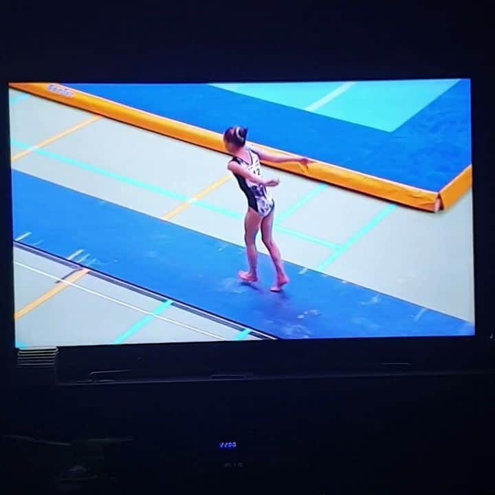 エイトォーラ・トールズドッティルのインスタグラム：「The feeling you get when it's finally weekend🙈🤪」