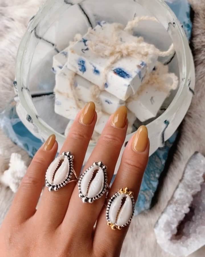 RUBYのインスタグラム：「💍🐚🌈 Sample,, #Maui #シェルリング #Hi #Ocean_Babe」