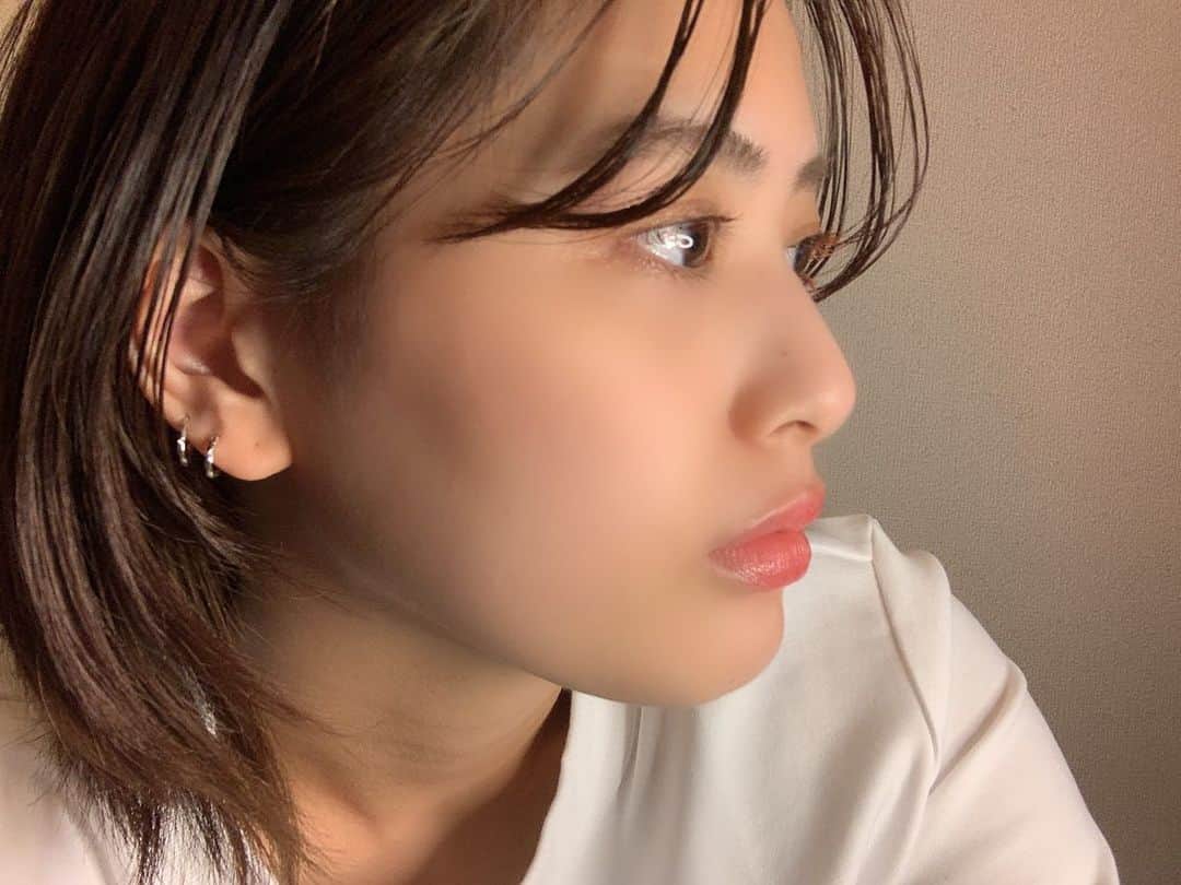 Lunaさんのインスタグラム写真 Lunainstagram カラーマスカラハマりそう Selfie Selfies Selfie Time Selfietime Me I カラーマスカラ Shiro Shirocosmetics 横顔 シースルーバング シースルー前髪 ショートヘア ショートボブ 6月6日 21時49