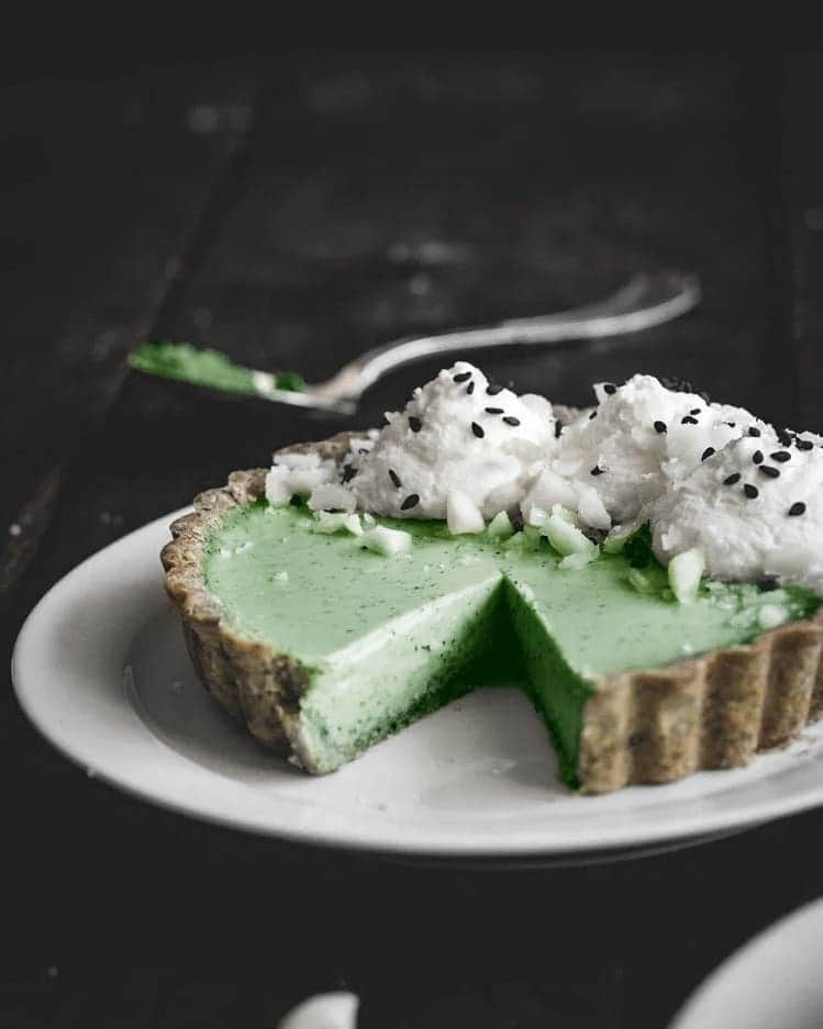 Matchæologist®さんのインスタグラム写真 - (Matchæologist®Instagram)「😋 Who else is drooling just by looking at these #Matcha 🌿 #PannaCotta and Black Sesame #Tartlets 🍰 prepared by @butterlustkatie?! We know we are! 😍 . If you’d like to give it a try and prepare this at home, please visit @butterlustkatie’s blog for the full recipe. . 🍵 Check out our Midori™ Culinary Matcha — a perfect matcha grade for all your matcha dessert inspirations. 🍃 It offers a vibrant green colour and the flavour intensity to shine through other ingredients in dessert recipes! 🌿 . Discover our range of ceremonial and culinary matcha — visit Matchaeologist.com 🌿 . 👉 Click the link in our bio @Matchaeologist . Matchæologist® #Matchaeologist Matchaeologist.com」6月6日 22時04分 - matchaeologist