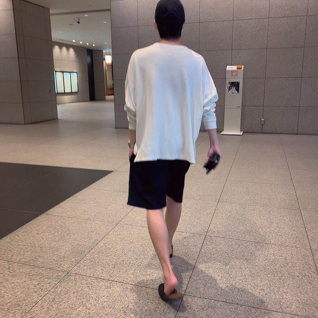 我妻佑磨さんのインスタグラム写真 - (我妻佑磨Instagram)「夏のショートパンツはあり？🙆‍♂️ #高校生ぶりに履いた」6月6日 23時13分 - wagatsuma_yuma