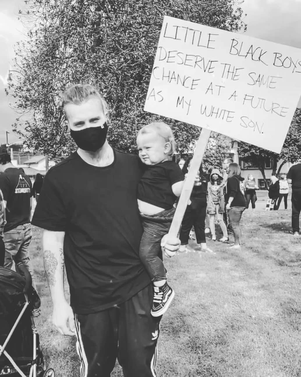 マサイアス・アンドリーのインスタグラム：「ALL LIVES DONT MATTER UNTIL BLACK LIVES MATTER」