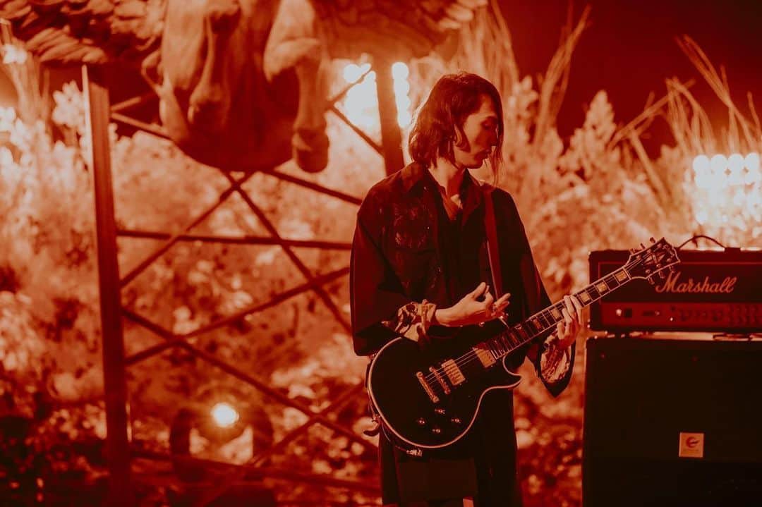 鈴木重伸のインスタグラム：「6/7 24:30〜25:25 フジテレビ系列「Love music」 「Slowly but surely I go on」を初披露しますのでお楽しみに。  https://t.co/1eur1X3MPs ※地域によって放送日時が異なります。各放送局のHPにてご確認ください。  photo by タマイシンゴ」