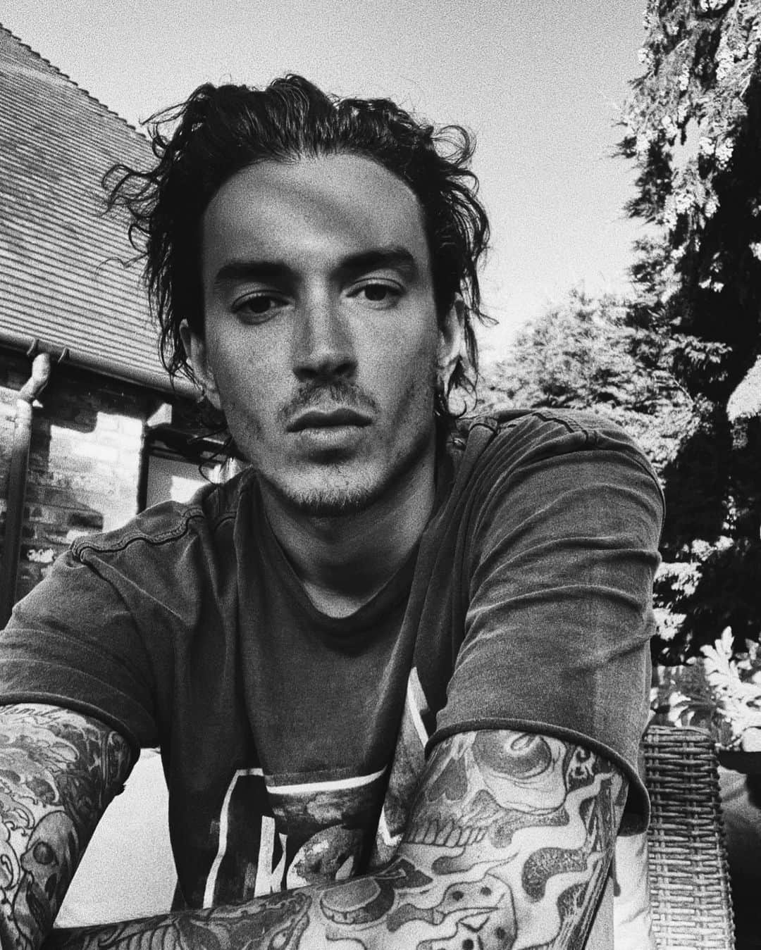 のインスタグラム：「i wish there was a way to get me closer to you 🥺🥀 link in bio」