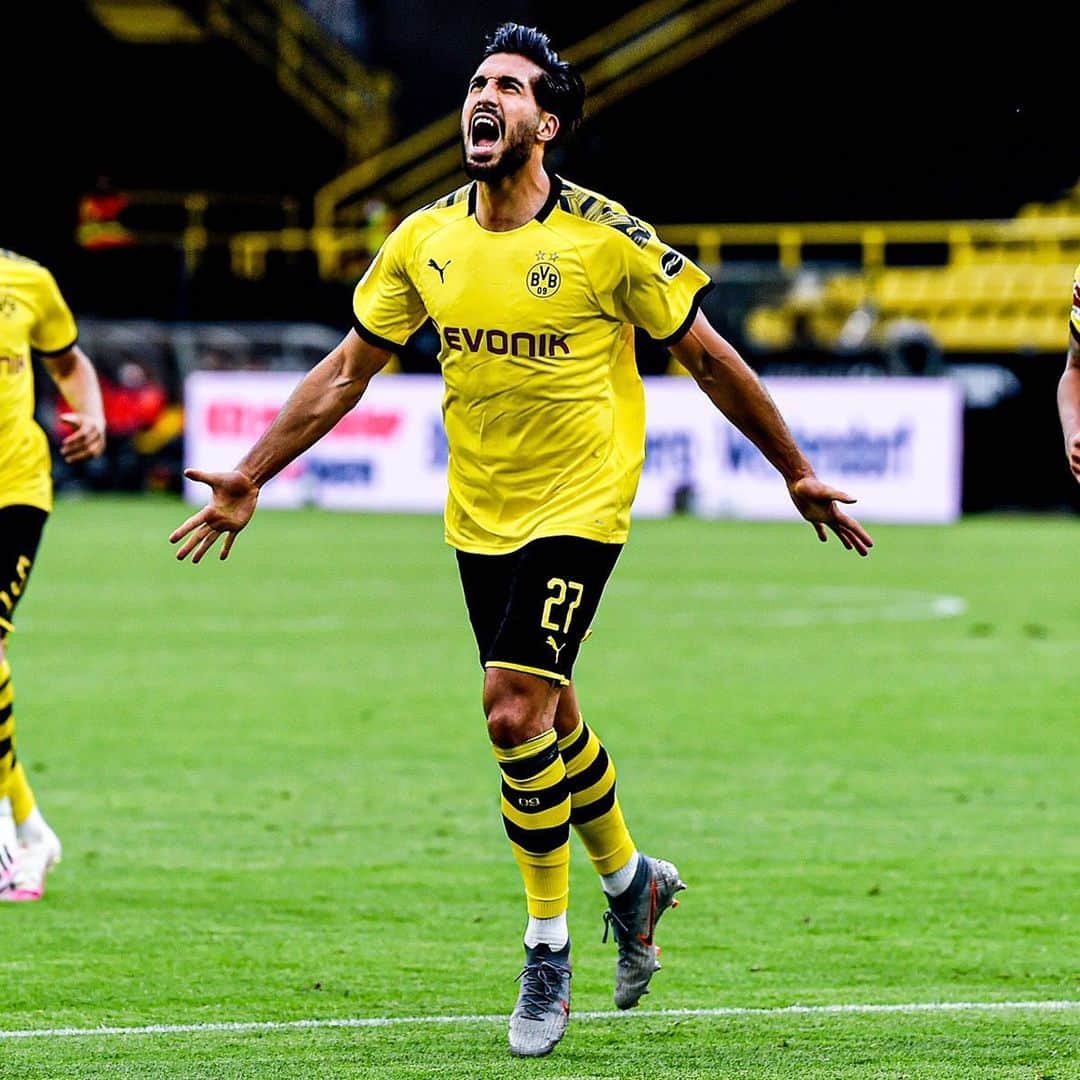 エムレ・カンのインスタグラム：「➕3️⃣ Happy to contribute with a goal! 🖤💛 #EC27 #weCan」