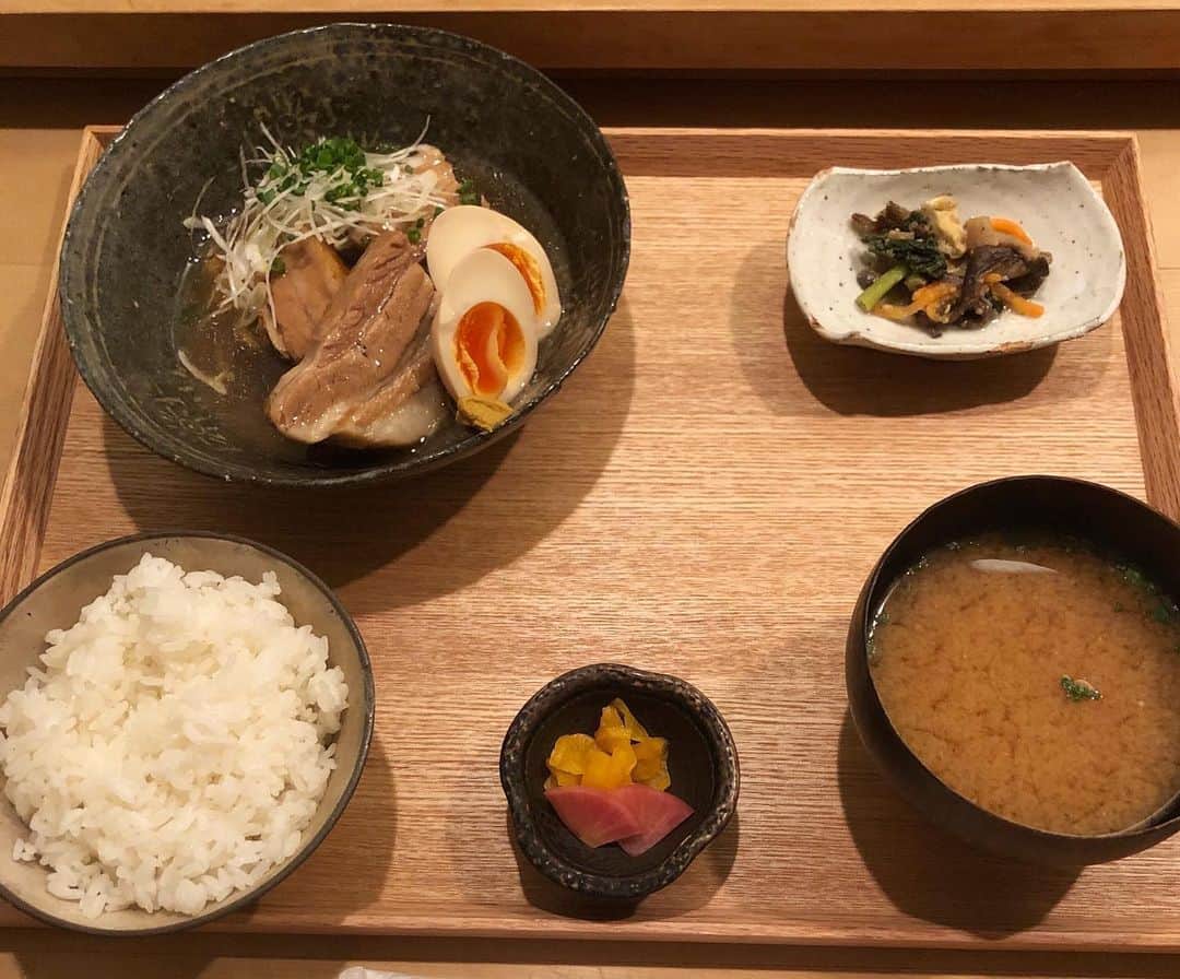 B JIRUSHI YOSHIDAのグルメインスタ