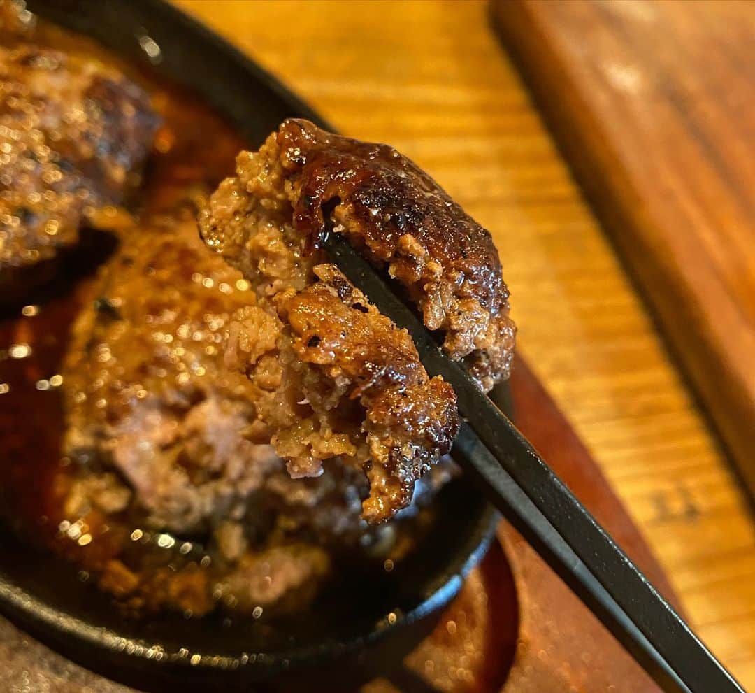 琴乃さんのインスタグラム写真 - (琴乃Instagram)「This  beef stew is very tasty💕  #香里園 #香里園グルメ #大阪　#大阪グルメ #selca #selfie #osaka #beefstew #舌バル　#셀카 #셀스타그램 #오사카 #먹스타그램」6月7日 15時06分 - realsujeong