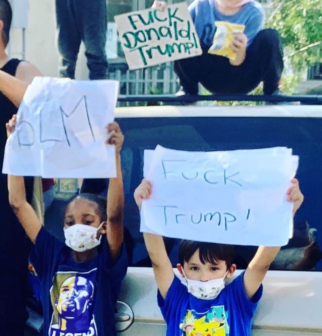 JR・ボーンのインスタグラム：「Repost from @elginnjames • The Kids Will Have Their Say.」