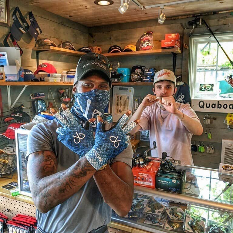 Filthy Anglers™さんのインスタグラム写真 - (Filthy Anglers™Instagram)「Who’s the only tackle shop right now in New England carrying Filthy Anglers....@benstackleshack, that’s where! We are so excited to have our product in our home state now at @benstackleshack in Brookfield, MA - they are right at White’s Landing on Rt. 148 on the beautiful Quaboag River. They have Filthy shades, buffs, apparel, fishing gloves and so much more.  Apparently they couldn’t even get the product on the shelf before people starting buying it including this happy customer! As you know, now is the time to support local, more than ever. The Kenney Family has always been great to the Filthy Family, if you are in the area stop by and tell them Filthy sent ya and make sure they “Ring that bell!” Best of luck Ben and thank you for your support! Give them a follow! Congrsts @benstackleshack you are Certified Filthy! www.filthyanglers.com #ringthebell #fishing #quabog #westernmass #bassfishing #benstackleshack #outdoors #supportlocal #bass #trout #mlf #anglerapproved」6月7日 8時33分 - filthyanglers