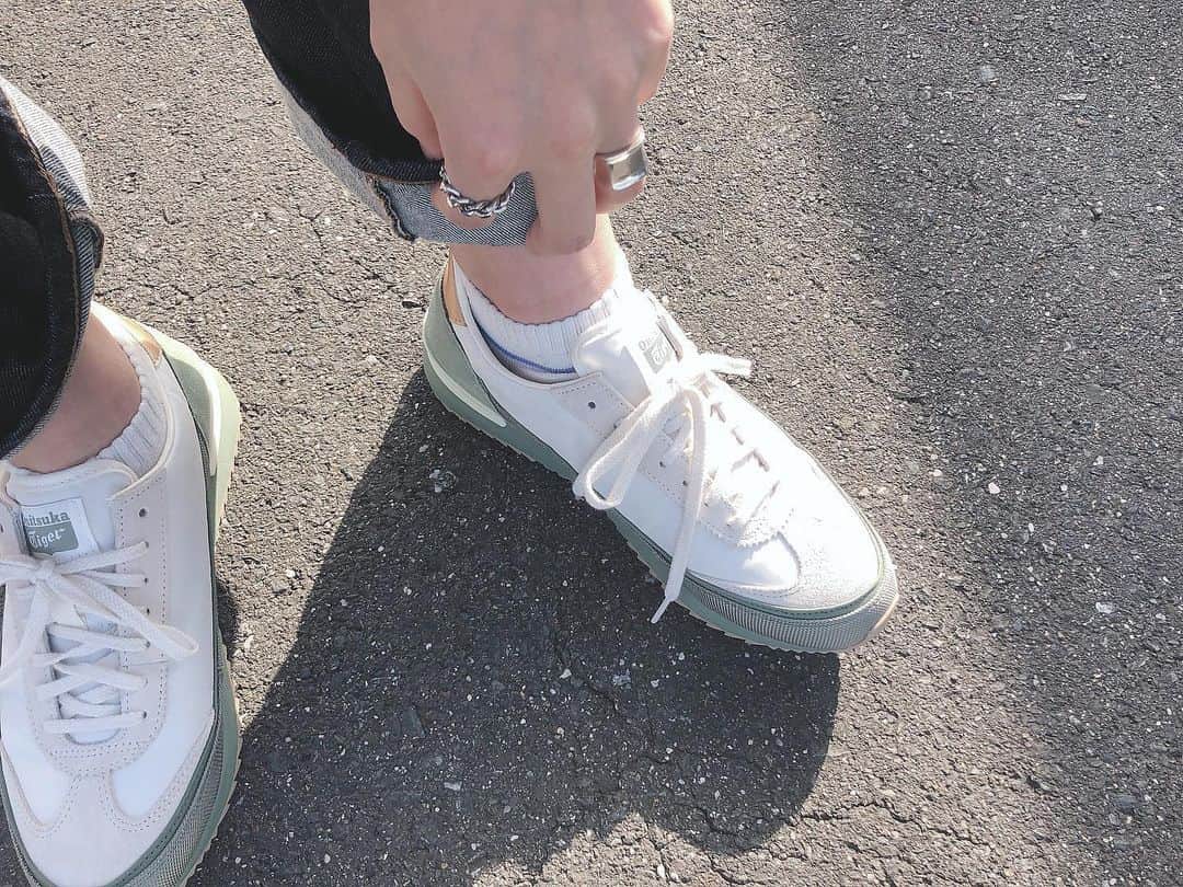 中西渚さんのインスタグラム写真 - (中西渚Instagram)「. 君は可愛い  #onitsukatiger  #sneakers」6月7日 9時23分 - naaaaaaaagis