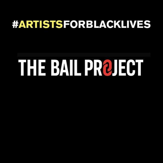 ミシェル・ブランチのインスタグラム：「With over 5000 protestors arrested in the George Floyd protests so far, packed jails are breeding grounds for COVID-19 transmission. @bailproject gets protestors out of jail and home safely as fast as possible. Link in bio/Swipe up to pitch in. #ARTISTSFORBLACKLIVES」