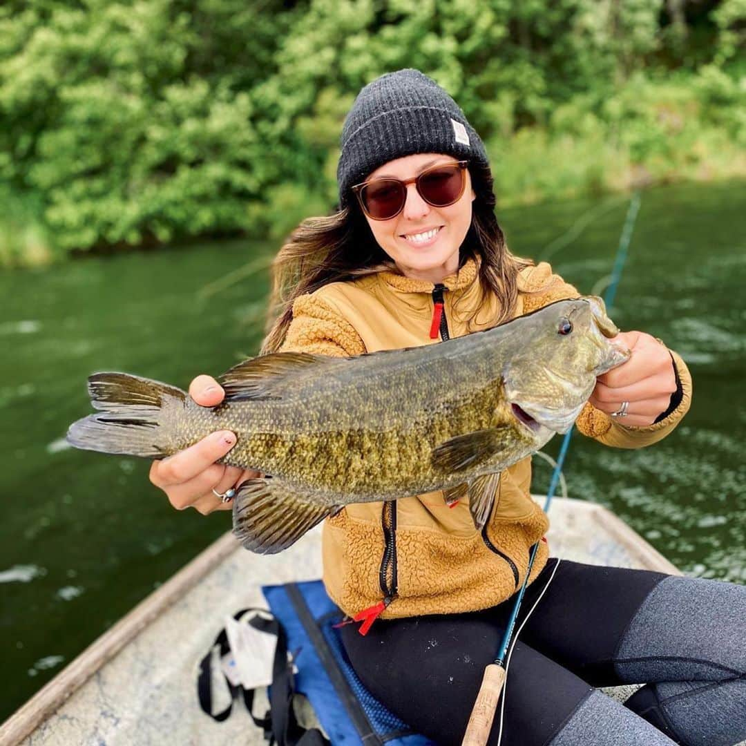 Electric_Fishingさんのインスタグラム写真 - (Electric_FishingInstagram)「Smiles for miles @kayla__lockhart  #ElectricSunglasses #PolarizedSunglasses #StyleThatPerforms #ElectricFishing」6月7日 10時54分 - electric_fishing