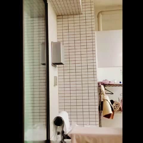 金本浩二のインスタグラム：「やっと5日に届いたダンベル😄しかし1日からGYMは再開...😓まぁええわ❗これがあれば好きな時間にも出来るし❗ちょっとやろう～て、寝る前にでもパッと出来るから‼️」