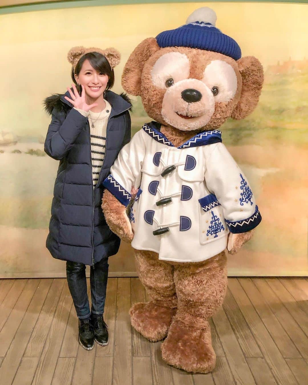矢部あやのインスタグラム：「201812  冬仕様のダッフィー大好き♡ ・ #Tokyodisneysea #TDS2018 #TDS #charactergreeting #duffy」