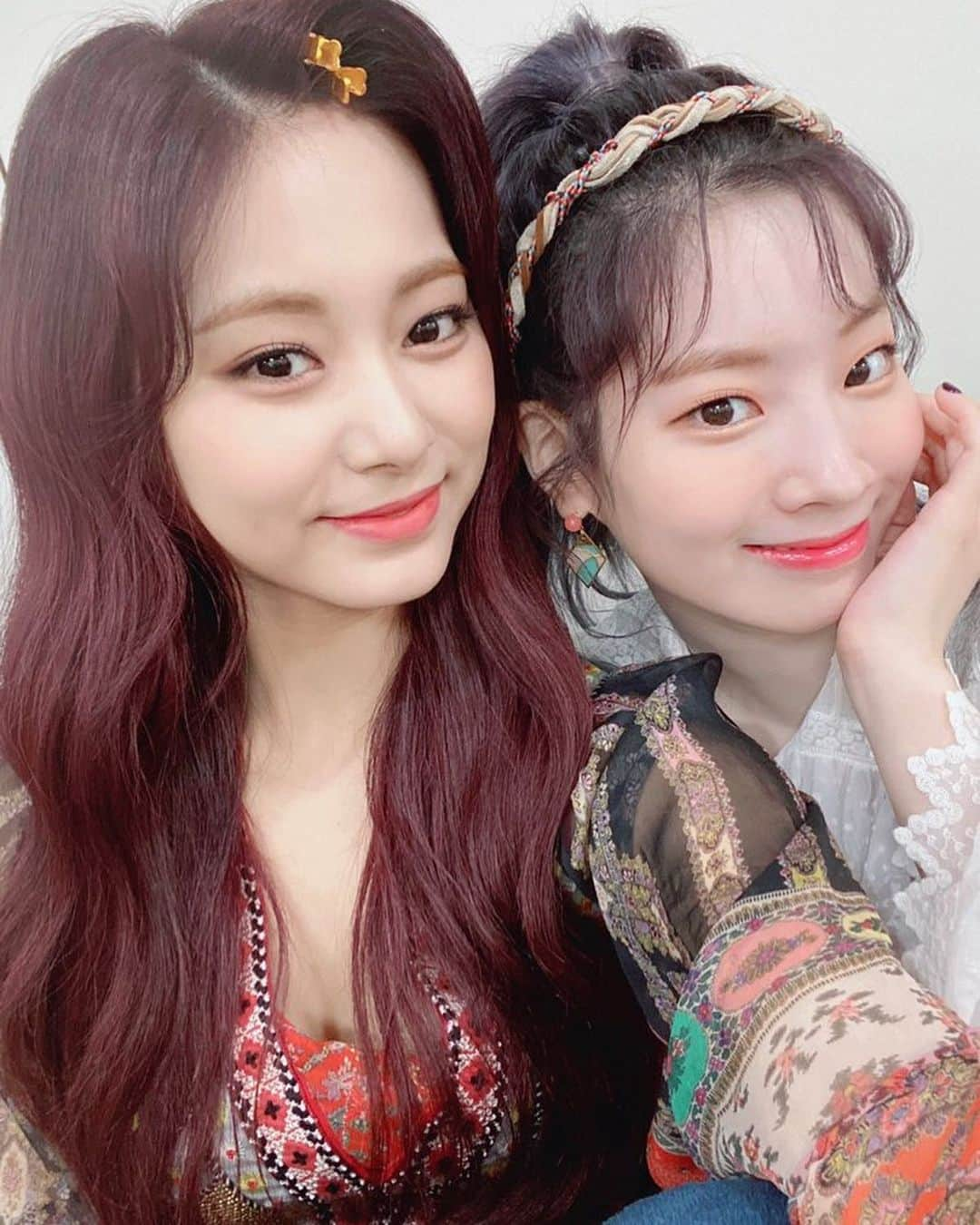 TWICEさんのインスタグラム写真 - (TWICEInstagram)「오늘 무대도 꼭 지켜봐주세요!! 今天的舞台也要記得觀賞哦！ 🧸💗 #more&more」6月7日 12時24分 - twicetagram