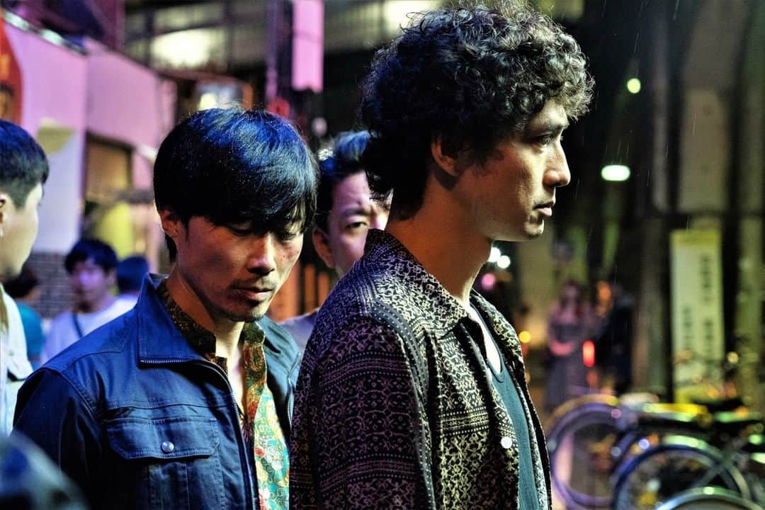 WOWOW「プラージュ」さんのインスタグラム写真 - (WOWOW「プラージュ」Instagram)「本日よる10時、Episode3放送✨ . 都市博建設跡地を利用したカジノ構想こそが、隠された巨大利権であることを風間（佐藤浩市）から知らされた鷹野（藤原竜也）。同時に爆破実行犯は桜井（安藤政信）であると確信を持ち、追い始める。過酷な諜報活動に冷静さを失った田岡（竹内涼真）は、別任務に。中尊寺（石橋蓮司）の過去の所業を恨む一方、風間とも因縁があるという落合（多部未華子）と接触、行動をともにする。永島（吉田鋼太郎）は寝返りがバレて飼い殺しに遭っていたが、そこへカジノ絡みでは父の代から独自の情報網を持つ桐野（柿澤勇人）が接近し……。 . 「連続ドラマW　太陽は動かない ―THE ECLIPSE―」 6/7（日）よる10時❗️（初回のみ無料放送） . 【まだ間に合う！1＆2話一挙放送】 6/7（日）よる8時～無料放送！ . 詳細は、プロフィールのURLから「連続ドラマW　太陽は動かない ―THE ECLIPSE―」をチェック📌 . 「太陽は動かない」Twitter公式アカウント https://twitter.com/taiyowaugokanai/ . #藤原竜也 #竹内涼真 #安藤政信 #多部未華子 #市原隼人 #柿澤勇人 #酒向芳 #石橋蓮司 #吉田鋼太郎 #佐藤浩市 #吉田修一 #羽住英一郎 #太陽は動かない #WOWOW #連続ドラマW #ドラマW #ドラマ #オリジナルドラマ @takeuchi_ryoma」6月7日 13時00分 - wowowofficial