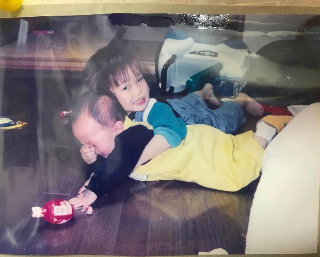 乙黒圭祐のインスタグラム：「将来レスリングをやる運命だったのかもしれない👶🤼‍♂️ #レスリング#wrestling#🤼‍♂️#幼少期」