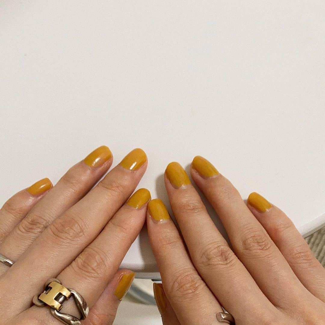 菜香さんのインスタグラム写真 - (菜香Instagram)「絶妙マスタード✌🏻🧡💛🧡💛 . #nail #newnail #ネイル #selfnail #セルフネイル #マニキュア #canmake #キャンメイク」6月7日 13時19分 - saika518