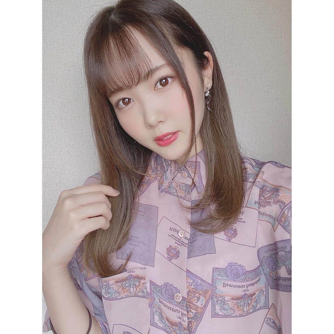 関口なほさんのインスタグラム写真 - (関口なほInstagram)「おひさしぶりです！ . 昨日カエルの日だったらしく みんなが教えてくれたから 久々に投稿します、、、🥰 . いつもの雰囲気とは違うお洋服 着てたみた👾💜 . . . では髪色落ちまくり関口なほでした🐸笑 カエルの日教えてくれてありがとうね！！！！！ . #神宿  #チーム神宿  #関口なほ」6月7日 14時12分 - naho__kmyd