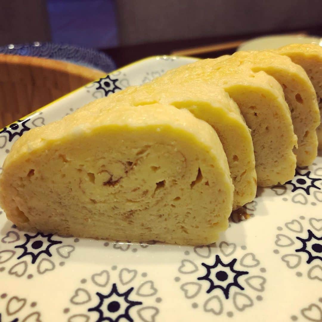 Liaさんのインスタグラム写真 - (LiaInstagram)「だし巻き卵が上手に焼けた件🥚 #卵焼き #omlette #welldone」6月7日 23時58分 - lia_vocalist