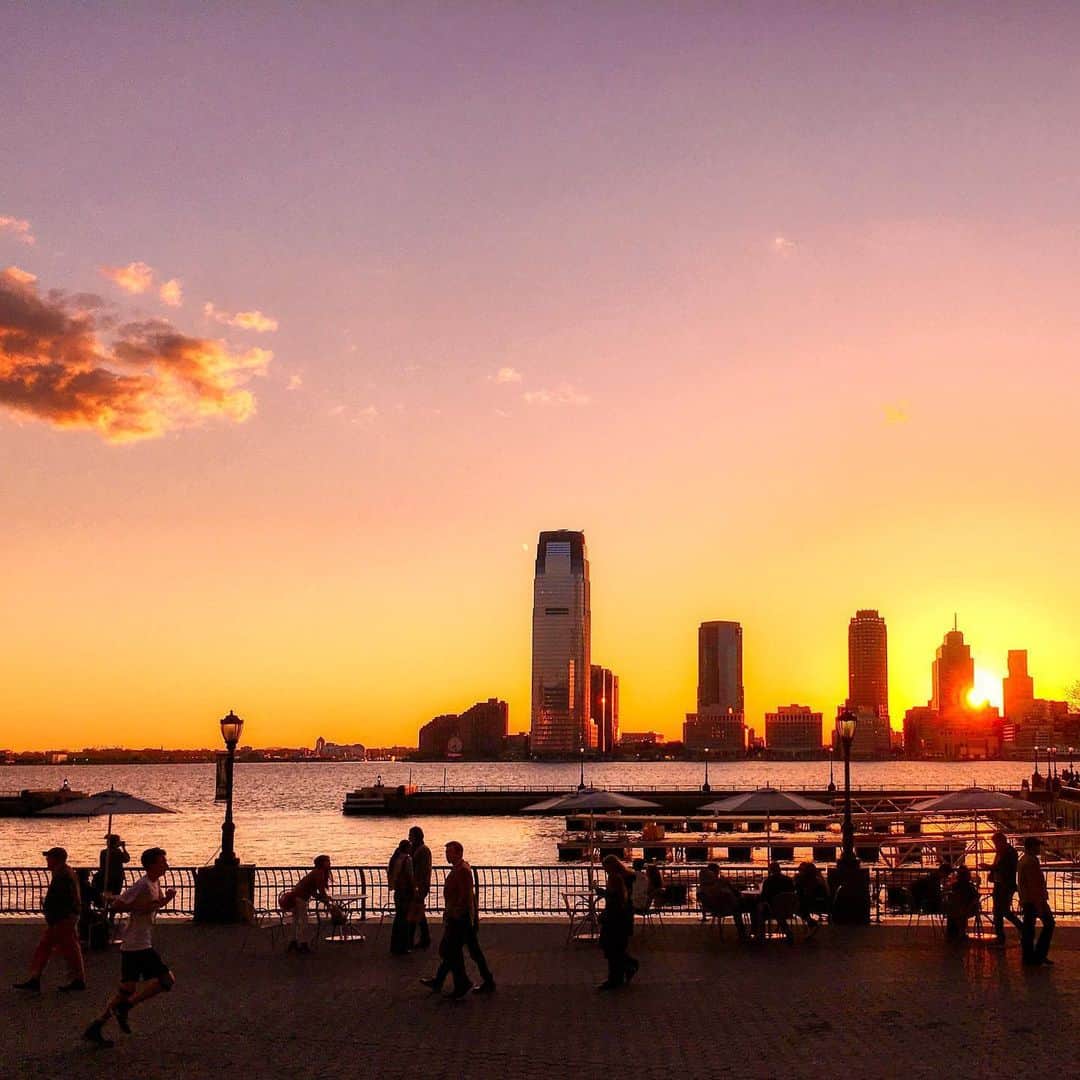 林信行のインスタグラム：「#Sunset (remastered) Some old pictures of sunset remastered in #AuroraHDR」