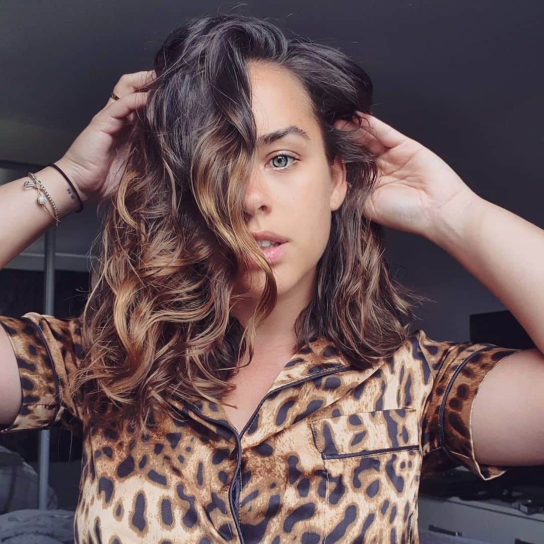 ジョージア・メイ・フットのインスタグラム：「Never try and tame a wild heart 💜」